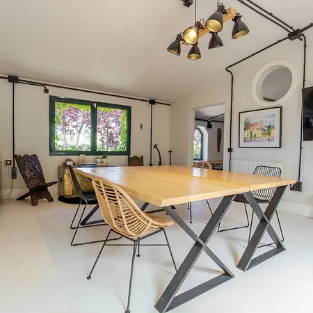 Karibu Boutique Villa