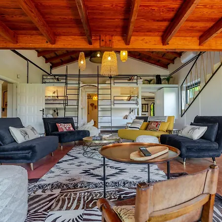 Karibu Boutique Villa